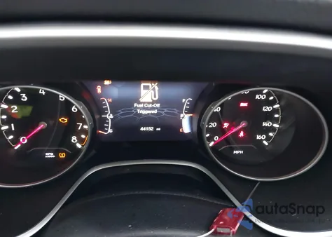 2018 Jeep Compass Latitude 4X4 from USA, damaged, VIN 3C4NJDBB8JT117175